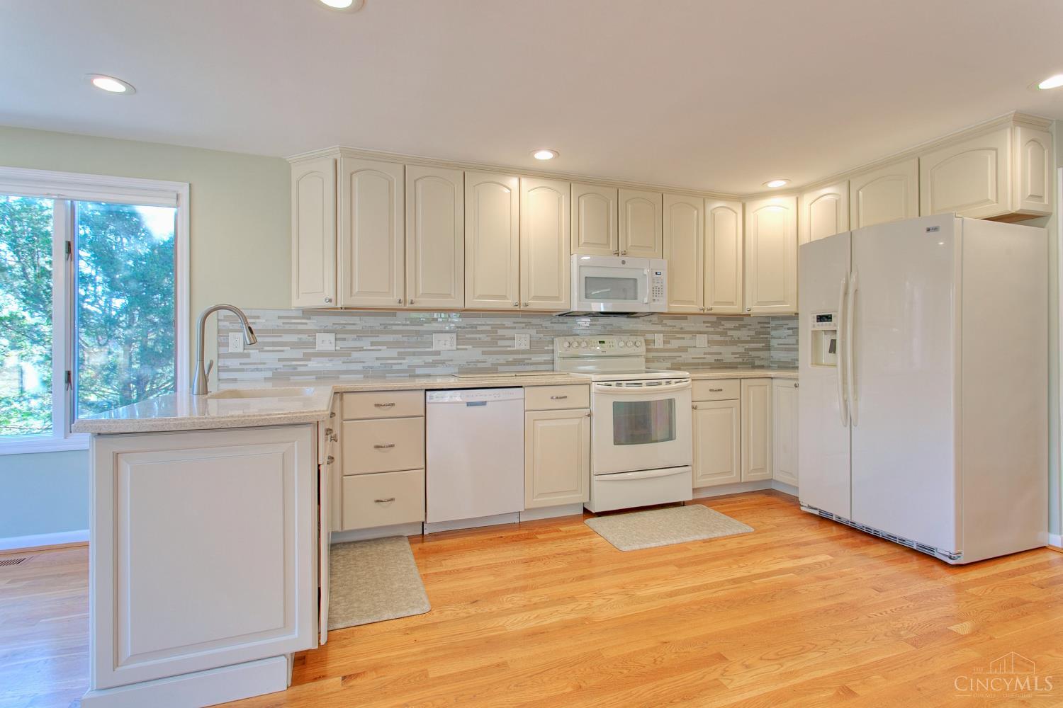 5482 Country Lane