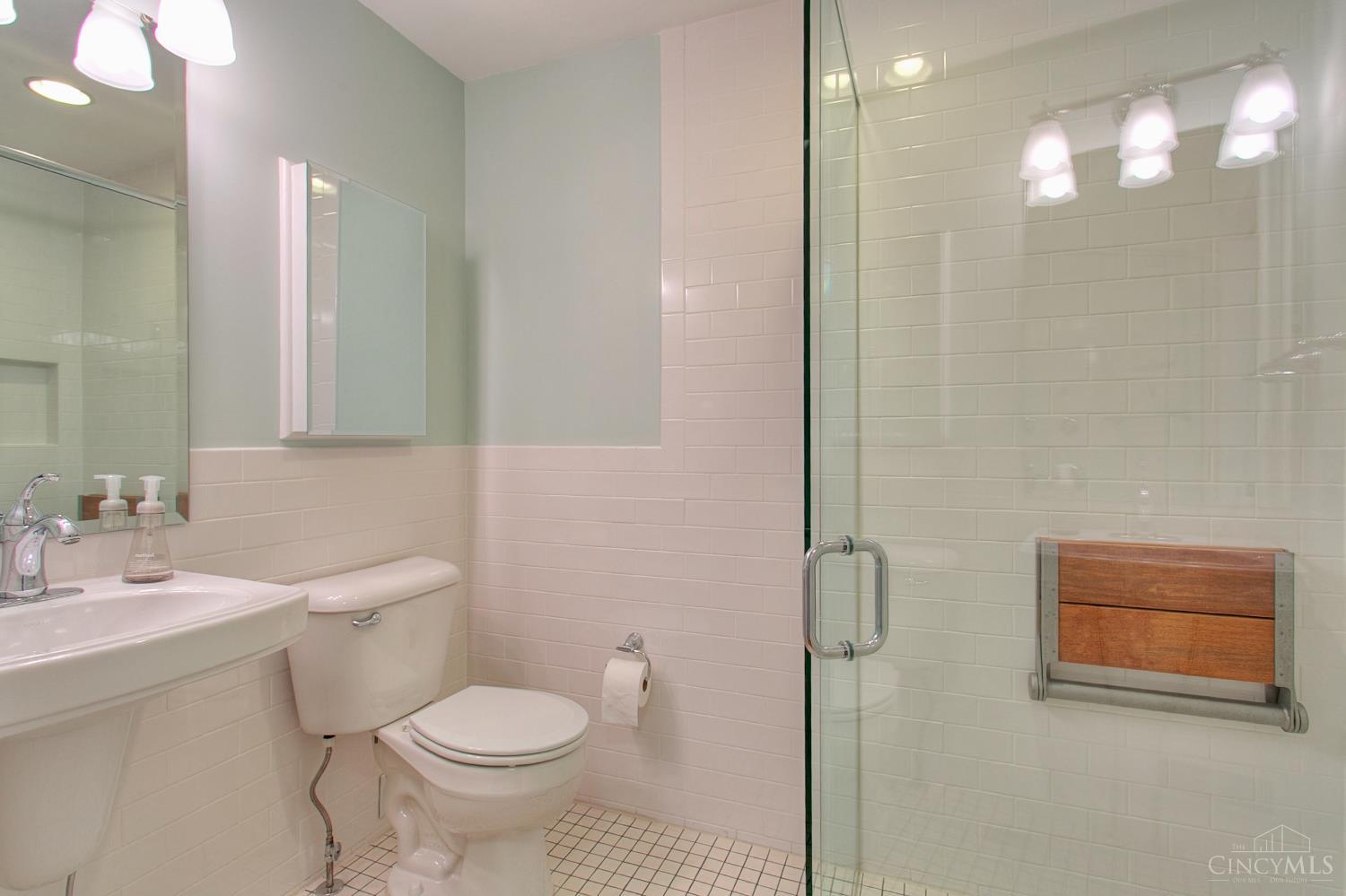 5482 Country Lane