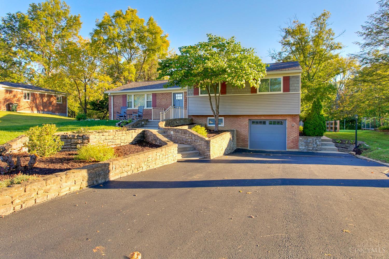 5482 Country Lane