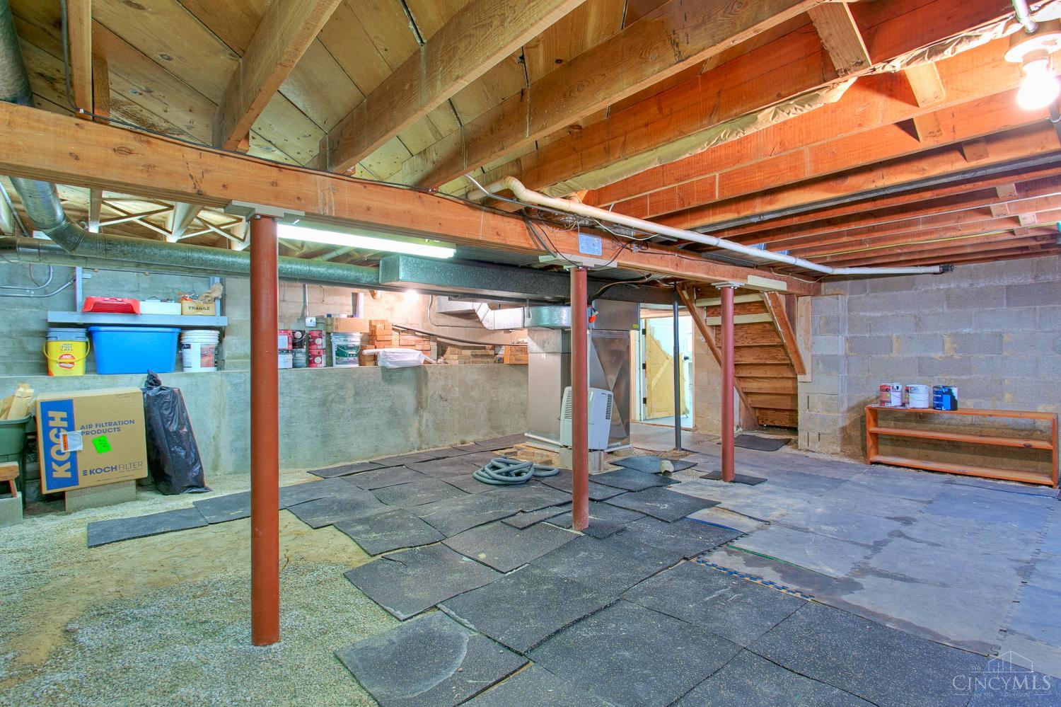 5482 Country Lane