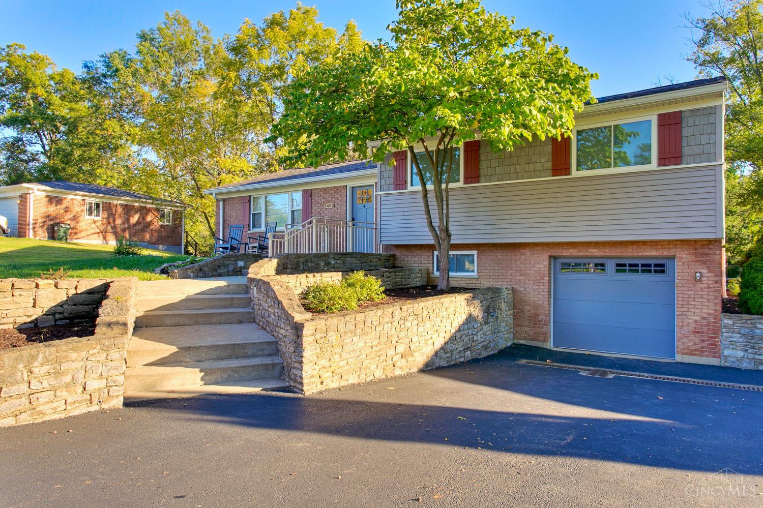 5482 Country Lane