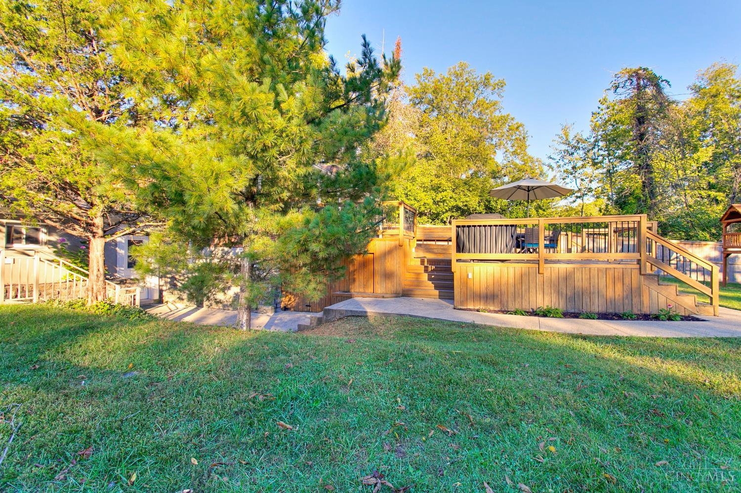 5482 Country Lane
