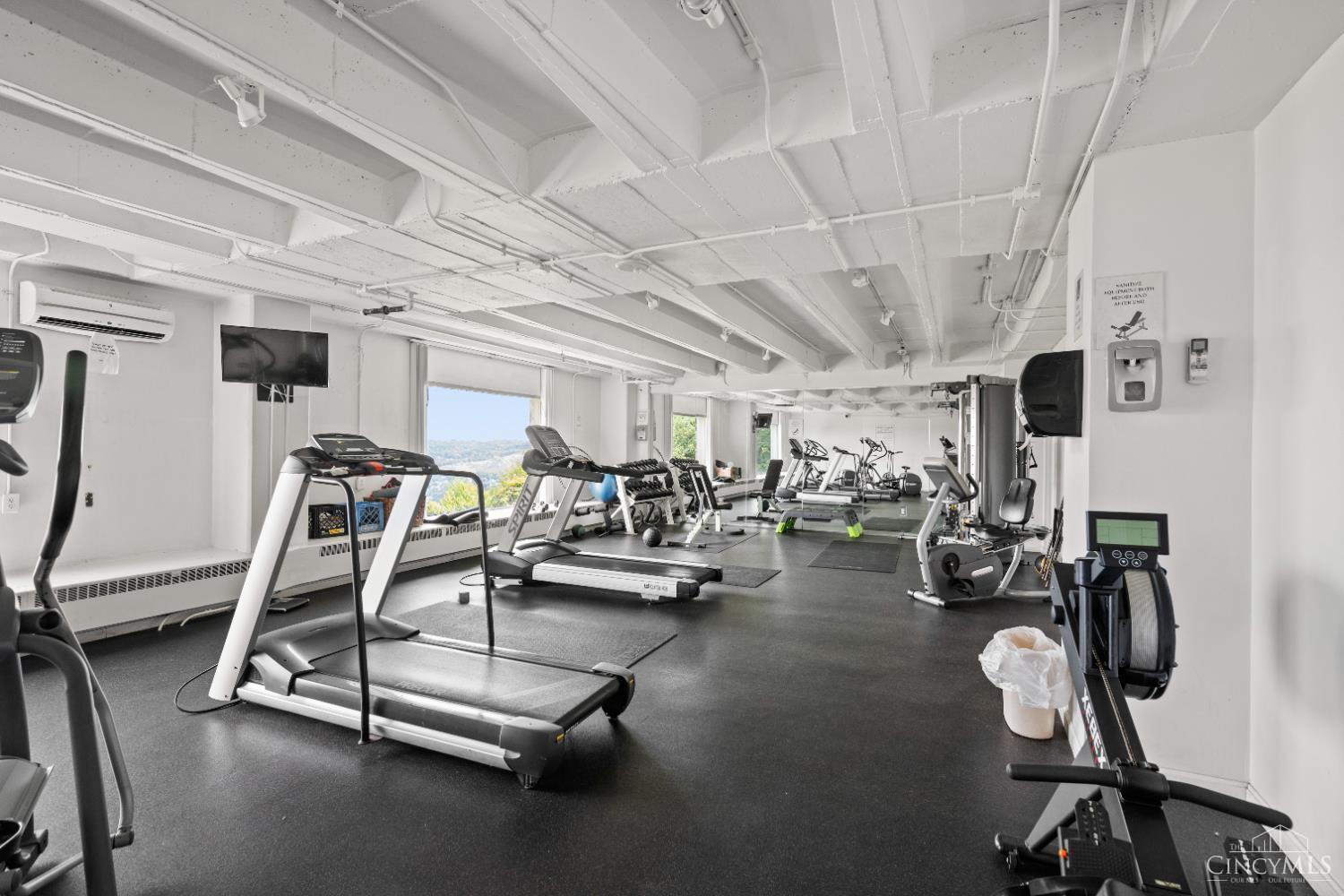 810 Matson Place 807