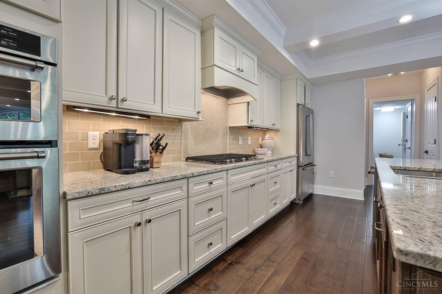 9506 Park Manor Boulevard 104