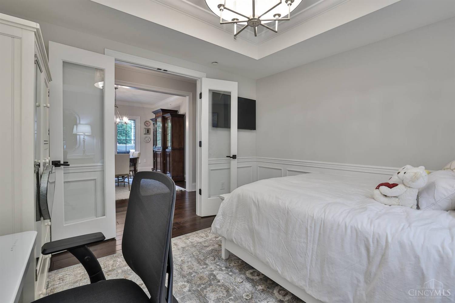 9506 Park Manor Boulevard 104