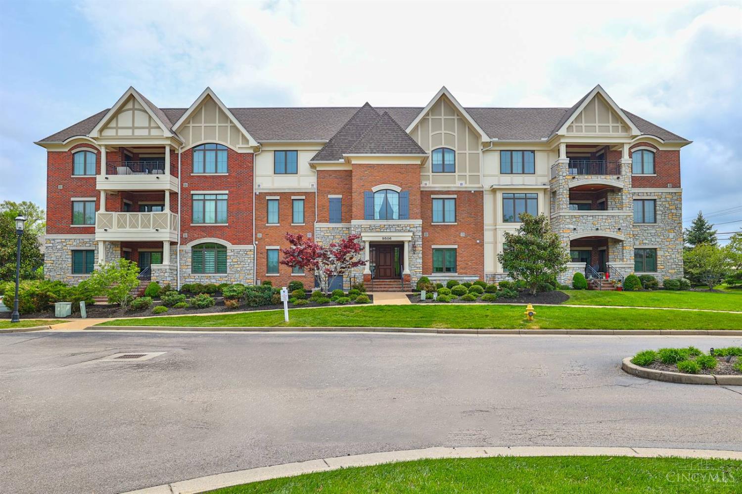 9506 Park Manor Boulevard 104