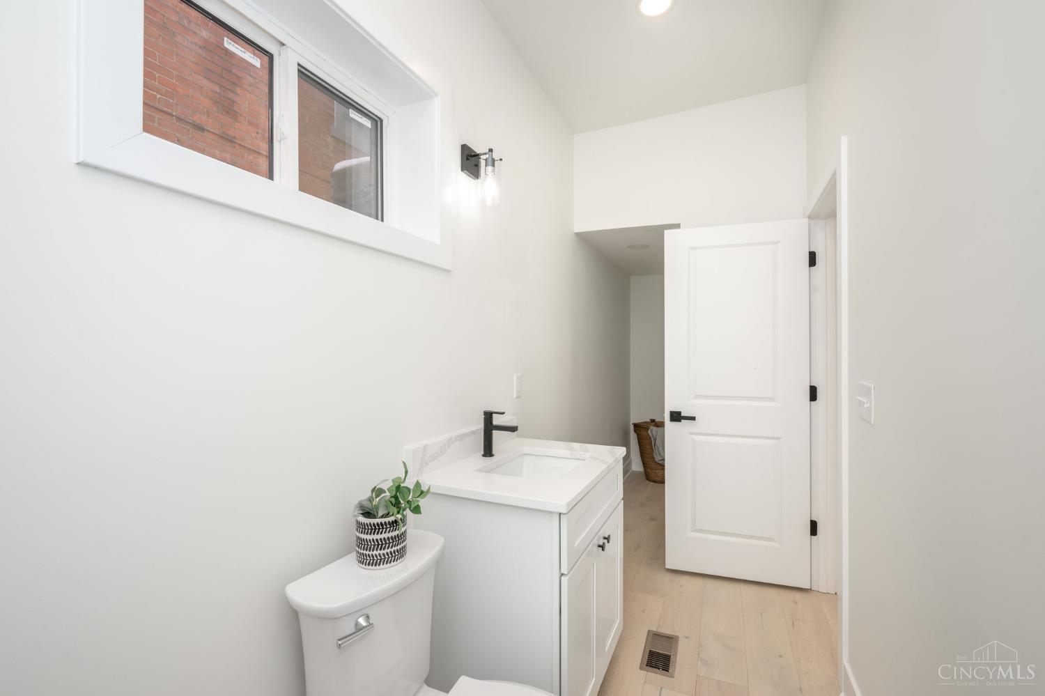 1743 Hanfield Street