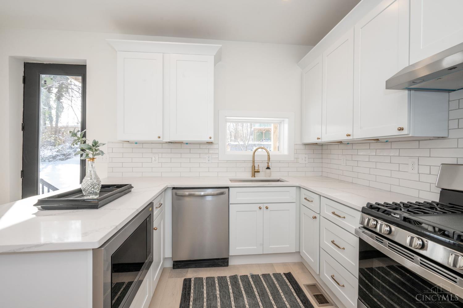 1743 Hanfield Street