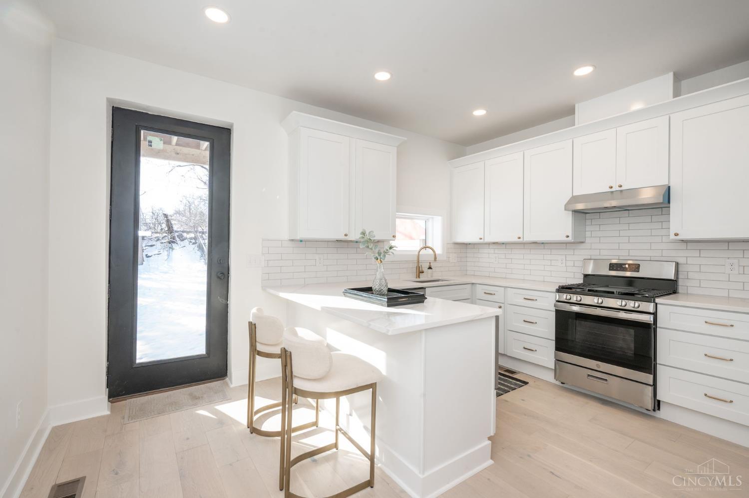 1743 Hanfield Street