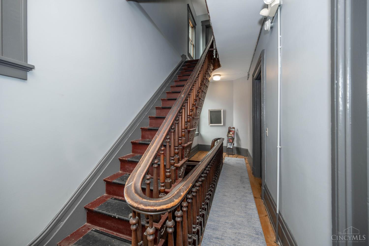 104 W Clifton Avenue