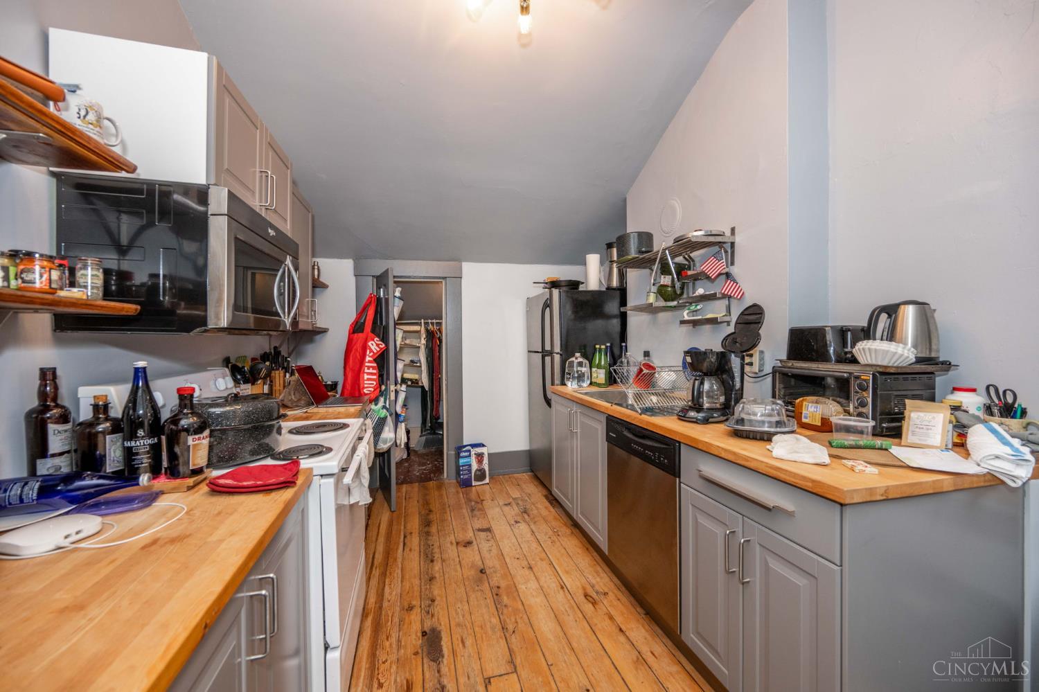 104 W Clifton Avenue