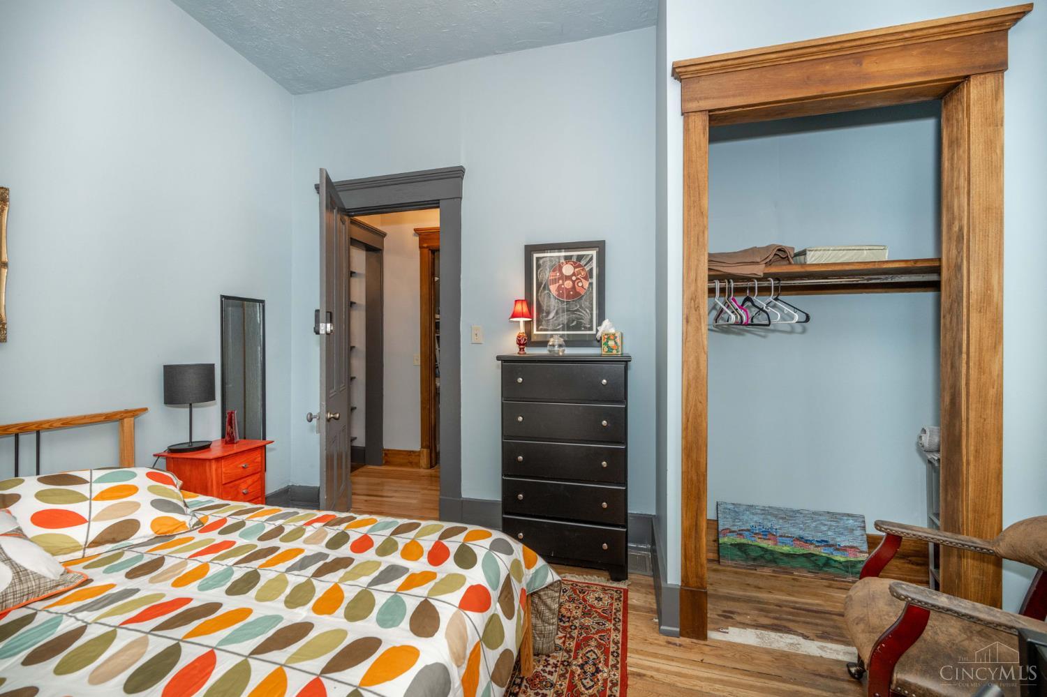 104 W Clifton Avenue