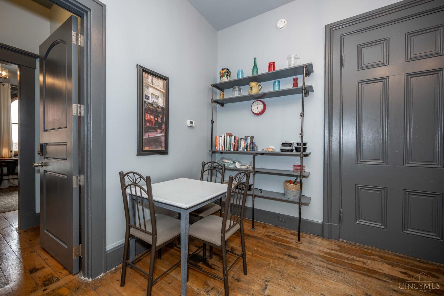 104 W Clifton Avenue