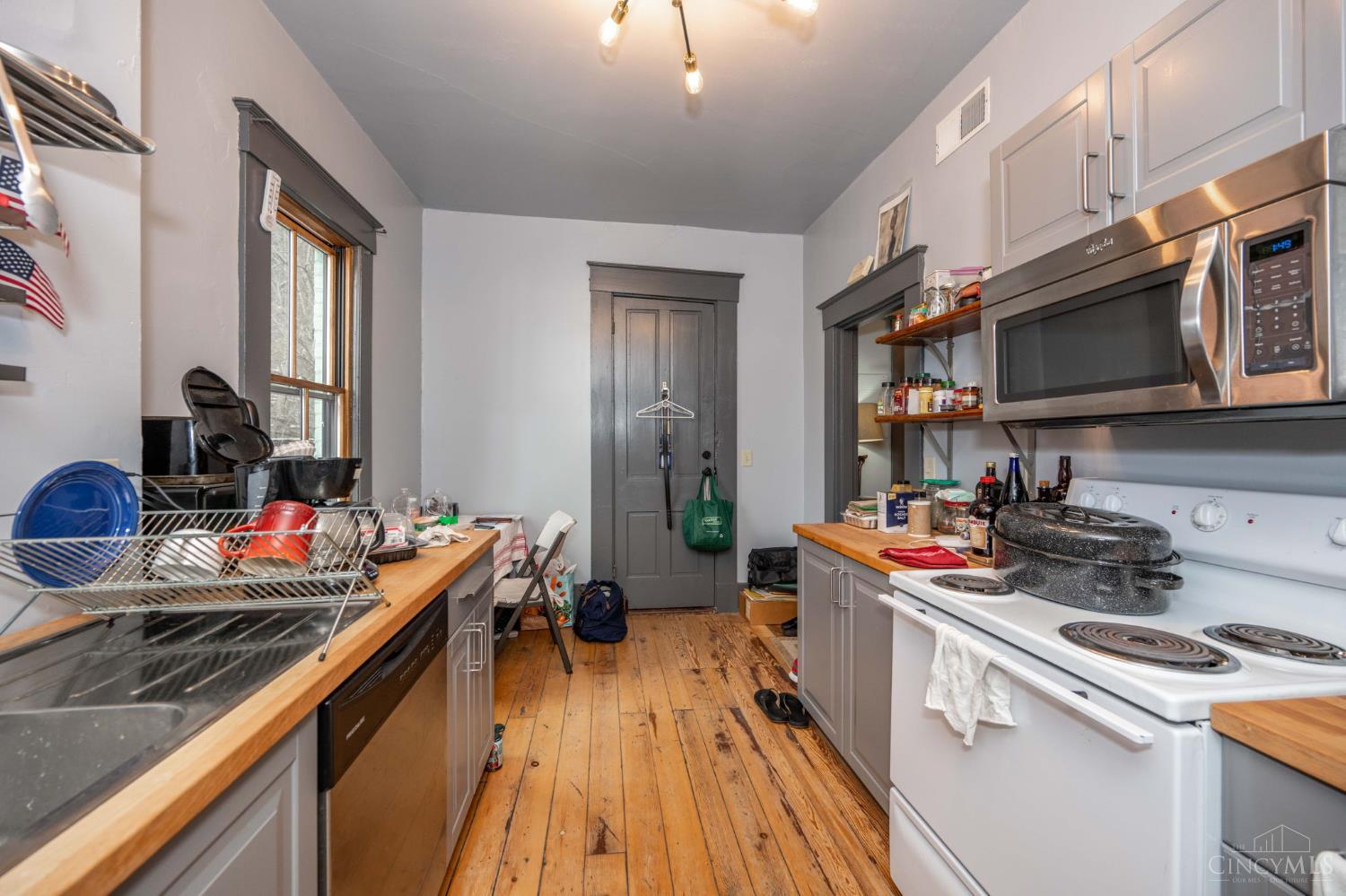 104 W Clifton Avenue