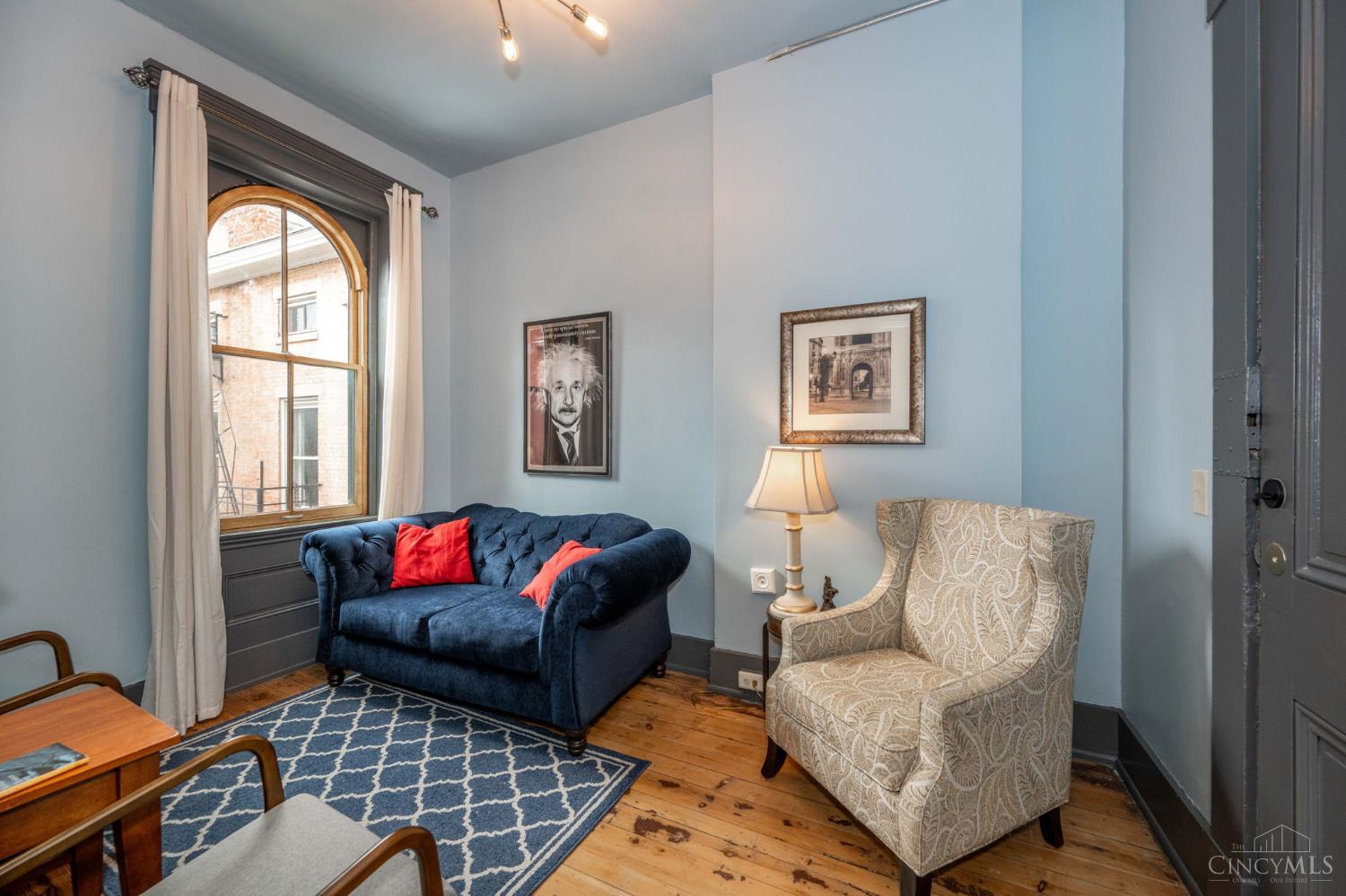 104 W Clifton Avenue