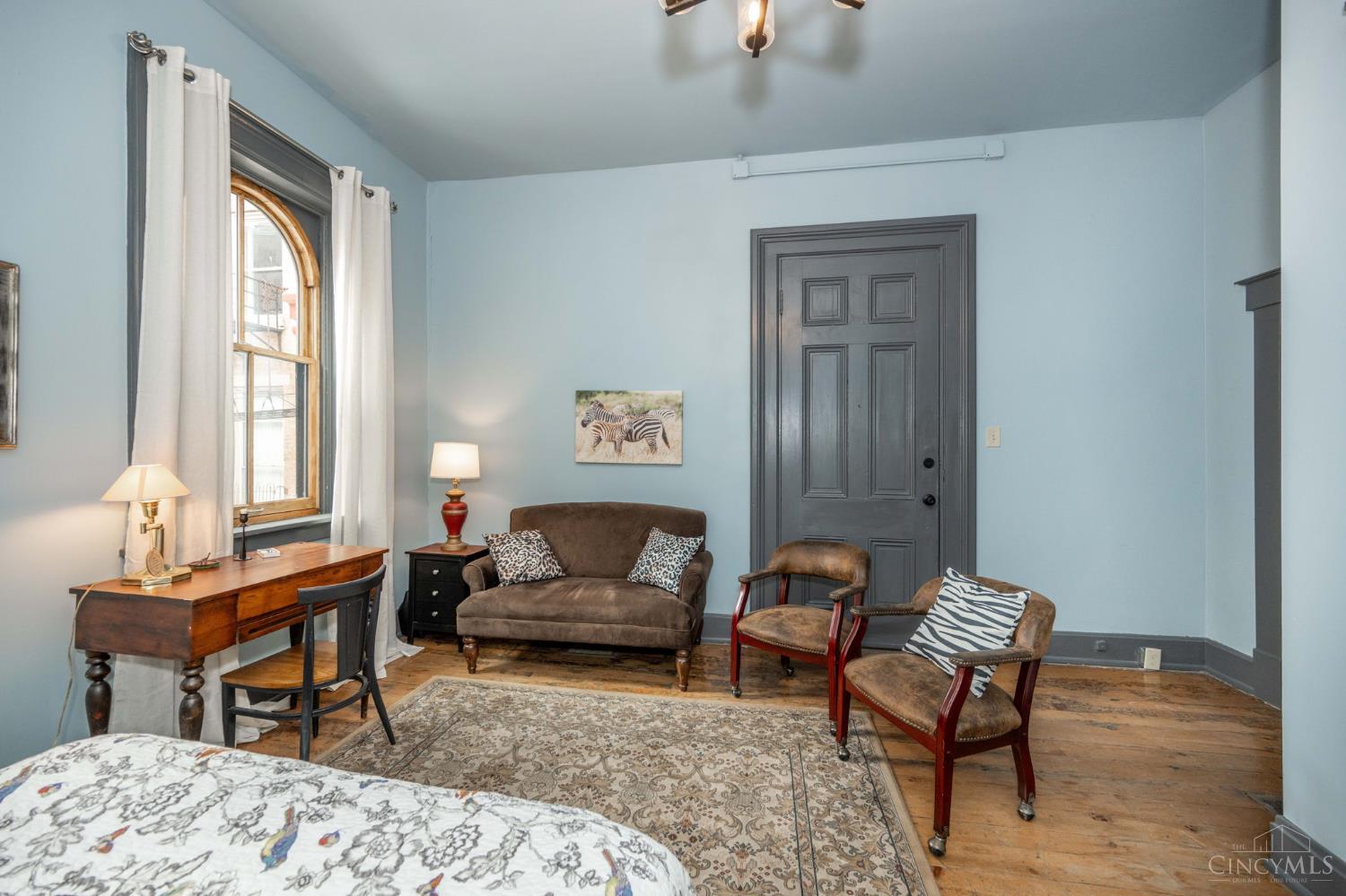 104 W Clifton Avenue