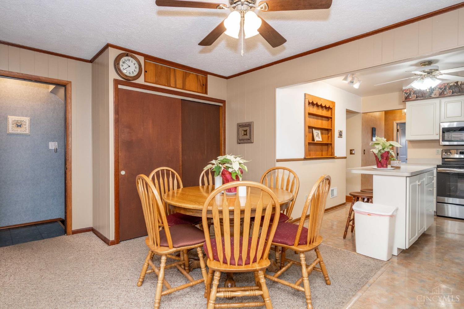 5679 Hollowview Court