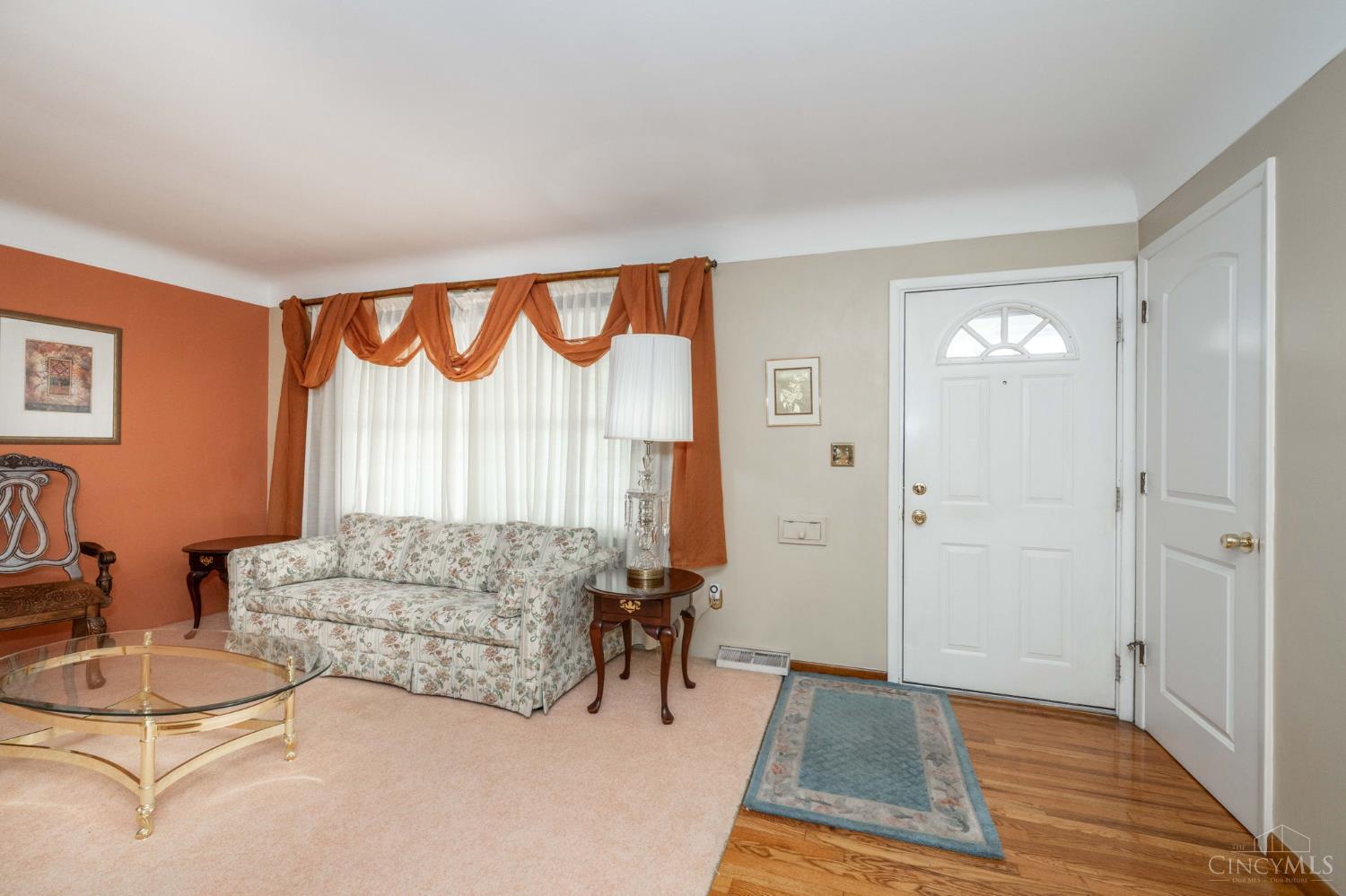 5679 Hollowview Court