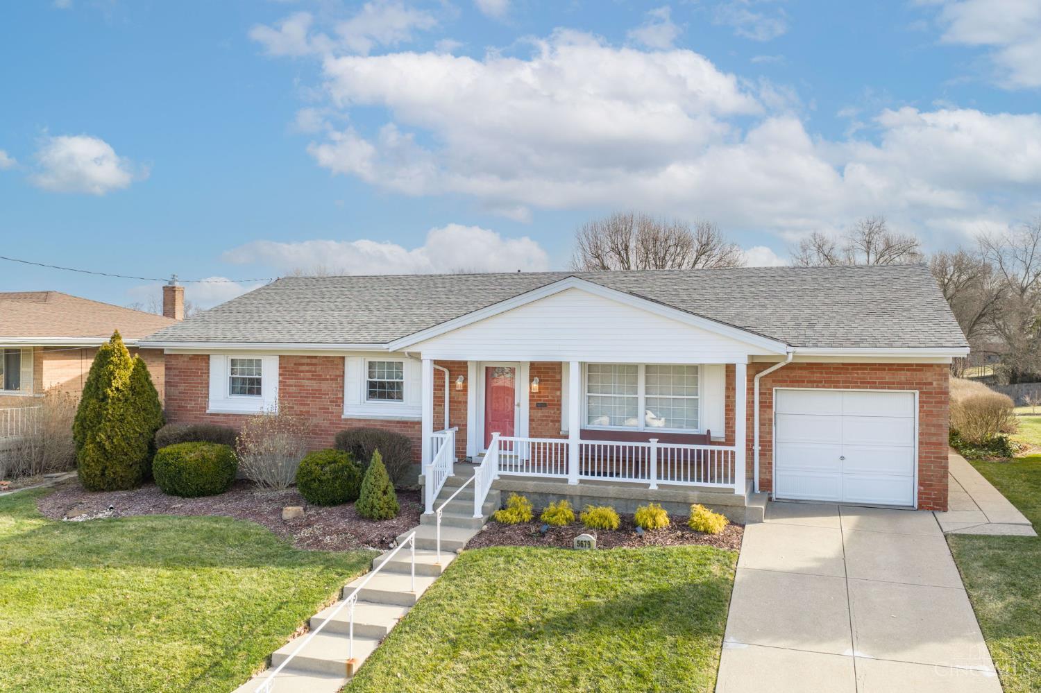 5679 Hollowview Court