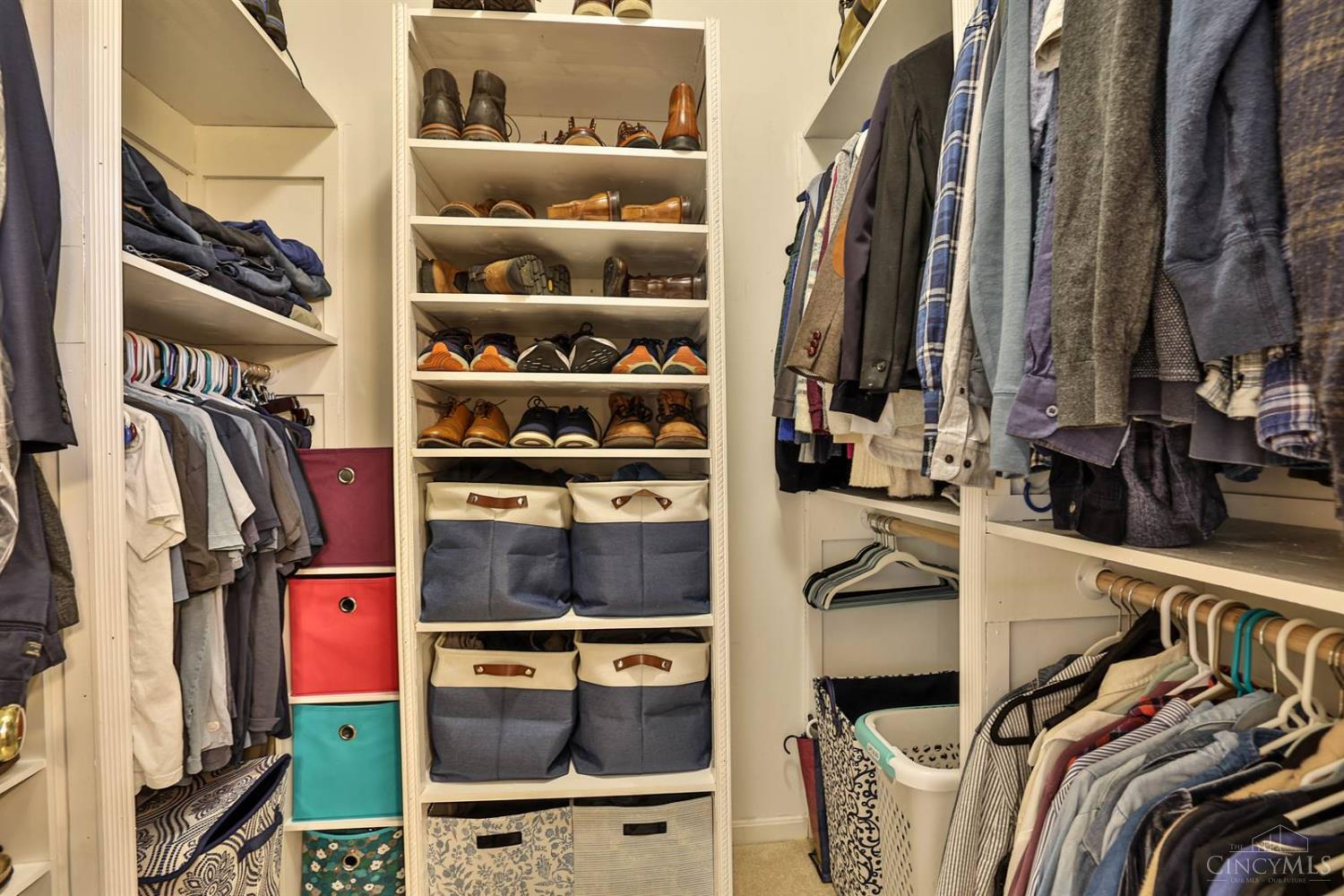 6725 Ridgefield Court