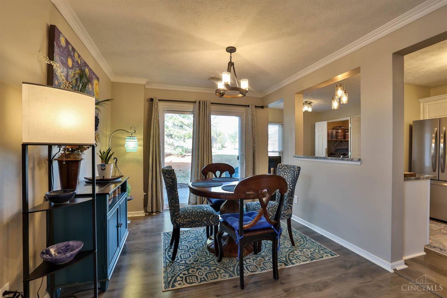 6725 Ridgefield Court