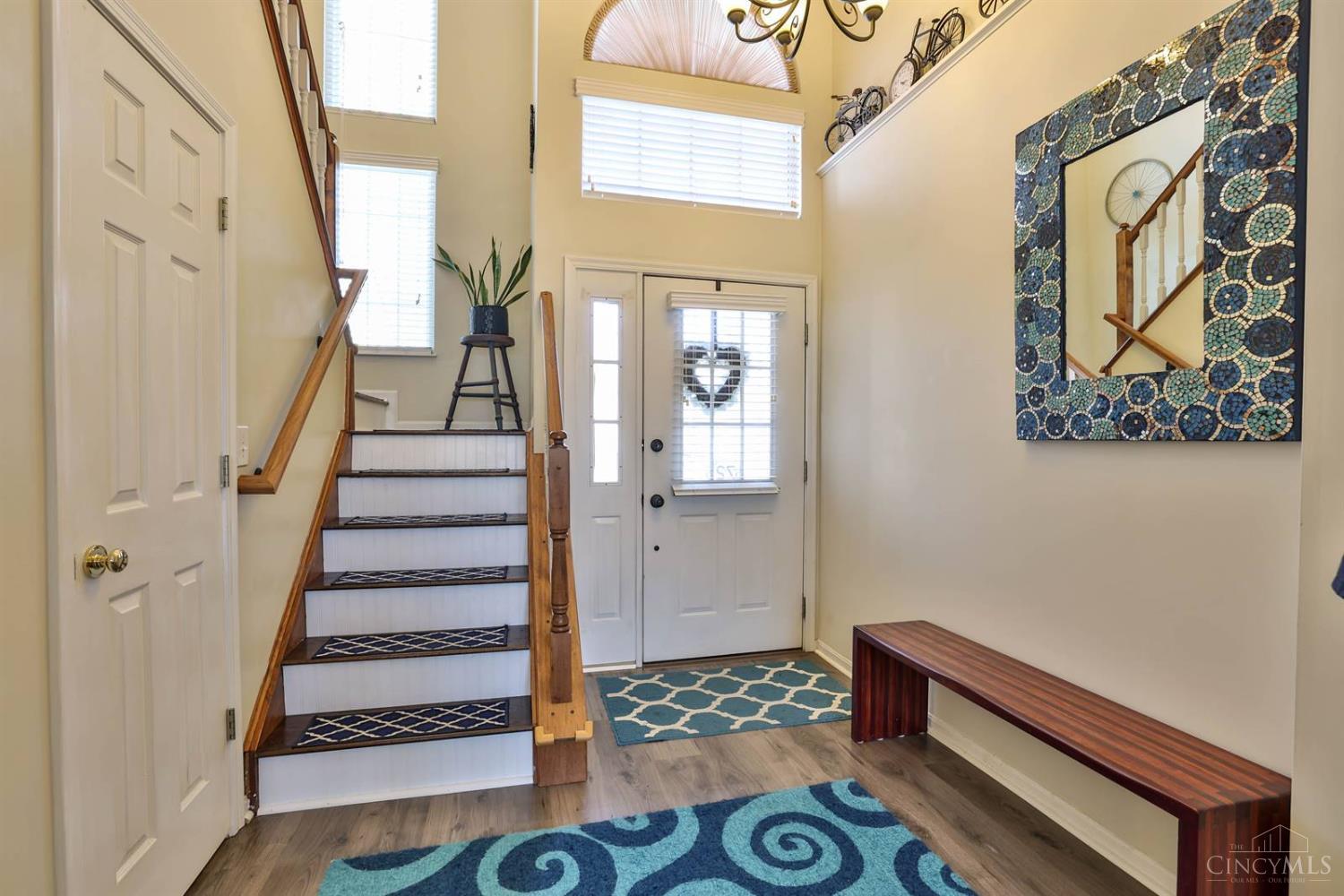 6725 Ridgefield Court