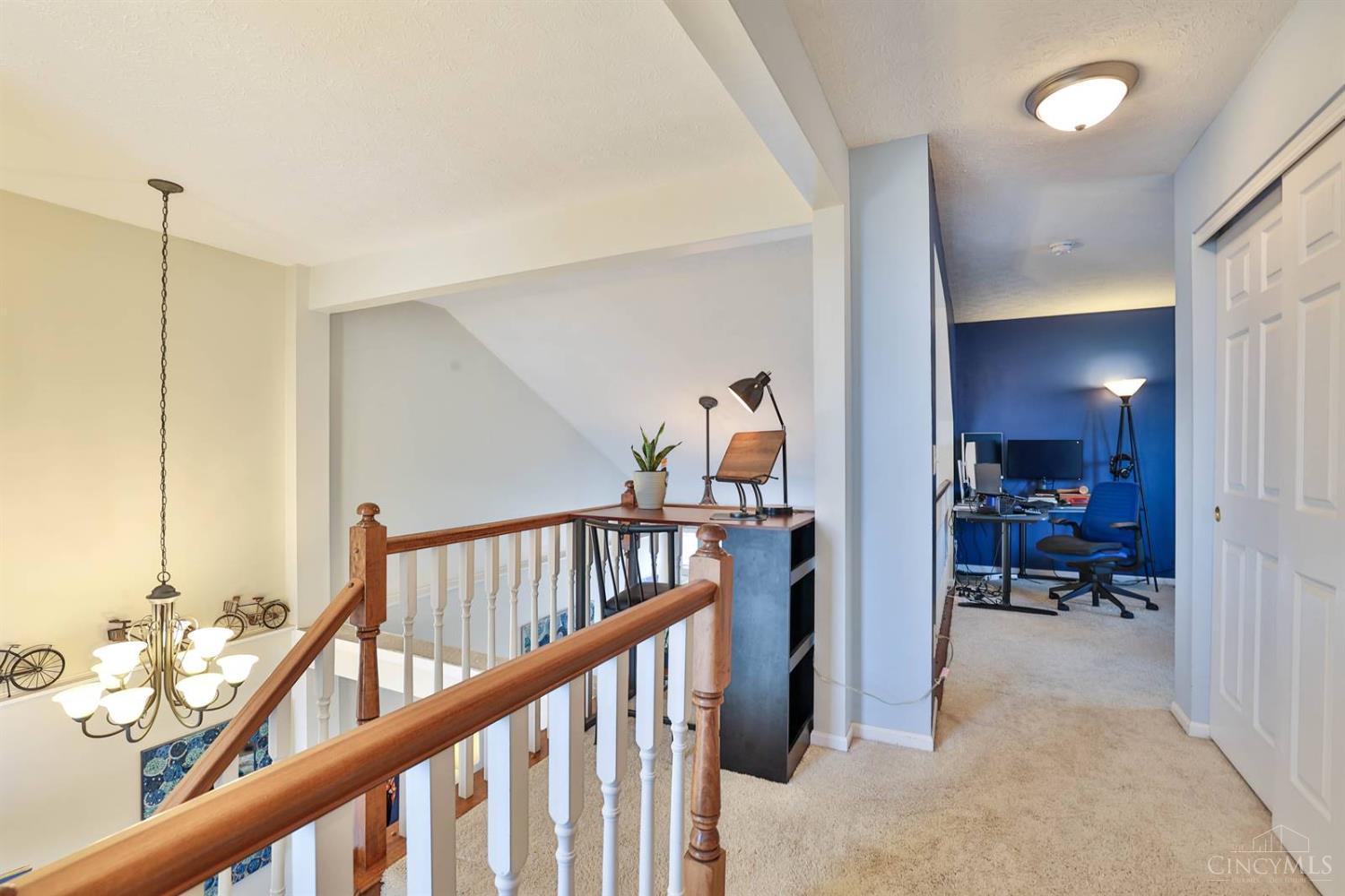 6725 Ridgefield Court