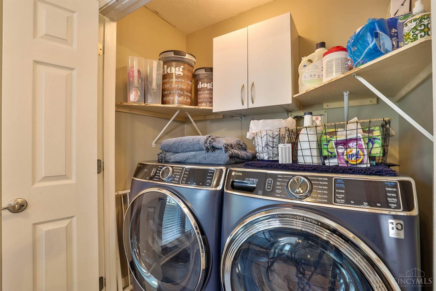 6725 Ridgefield Court