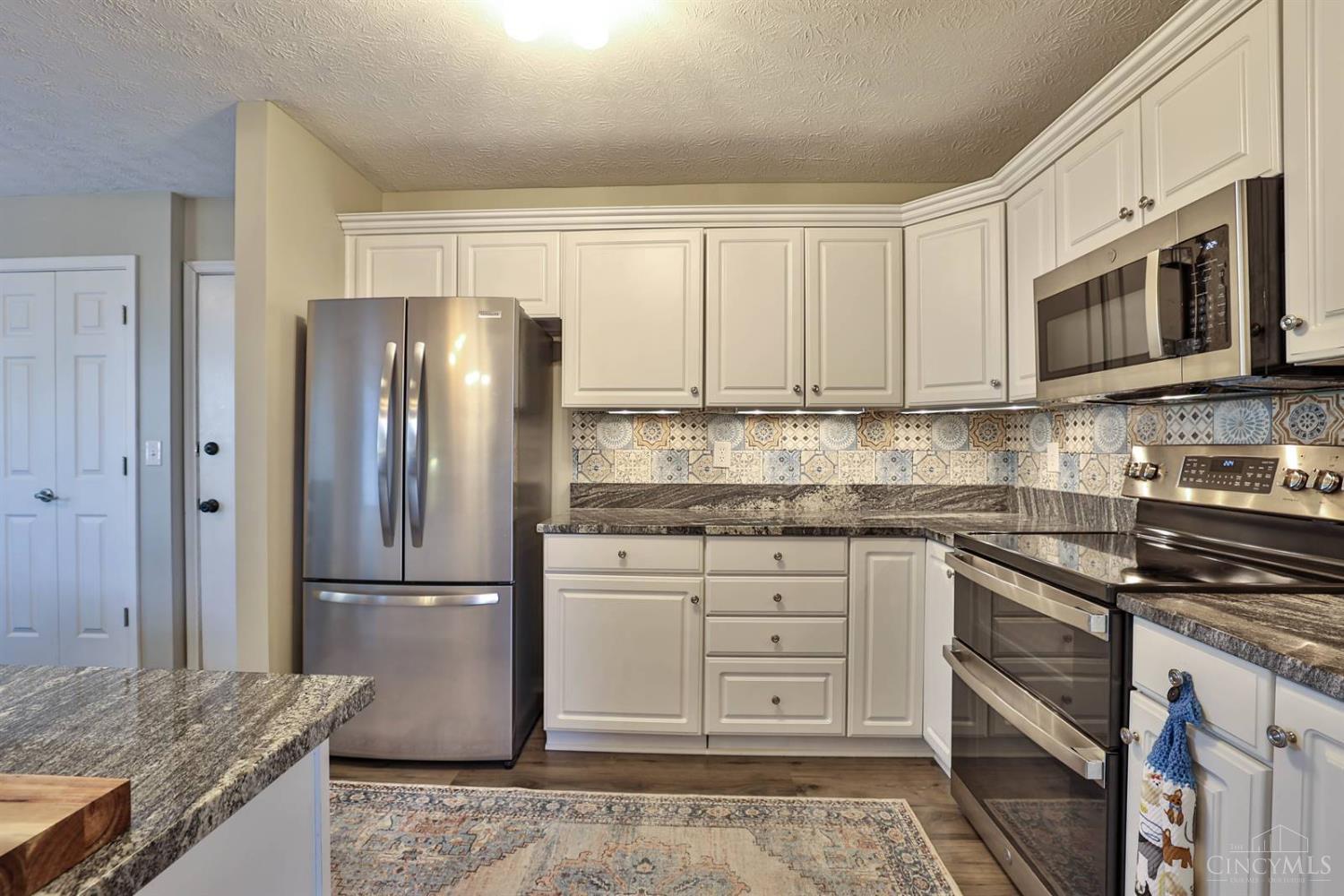 6725 Ridgefield Court