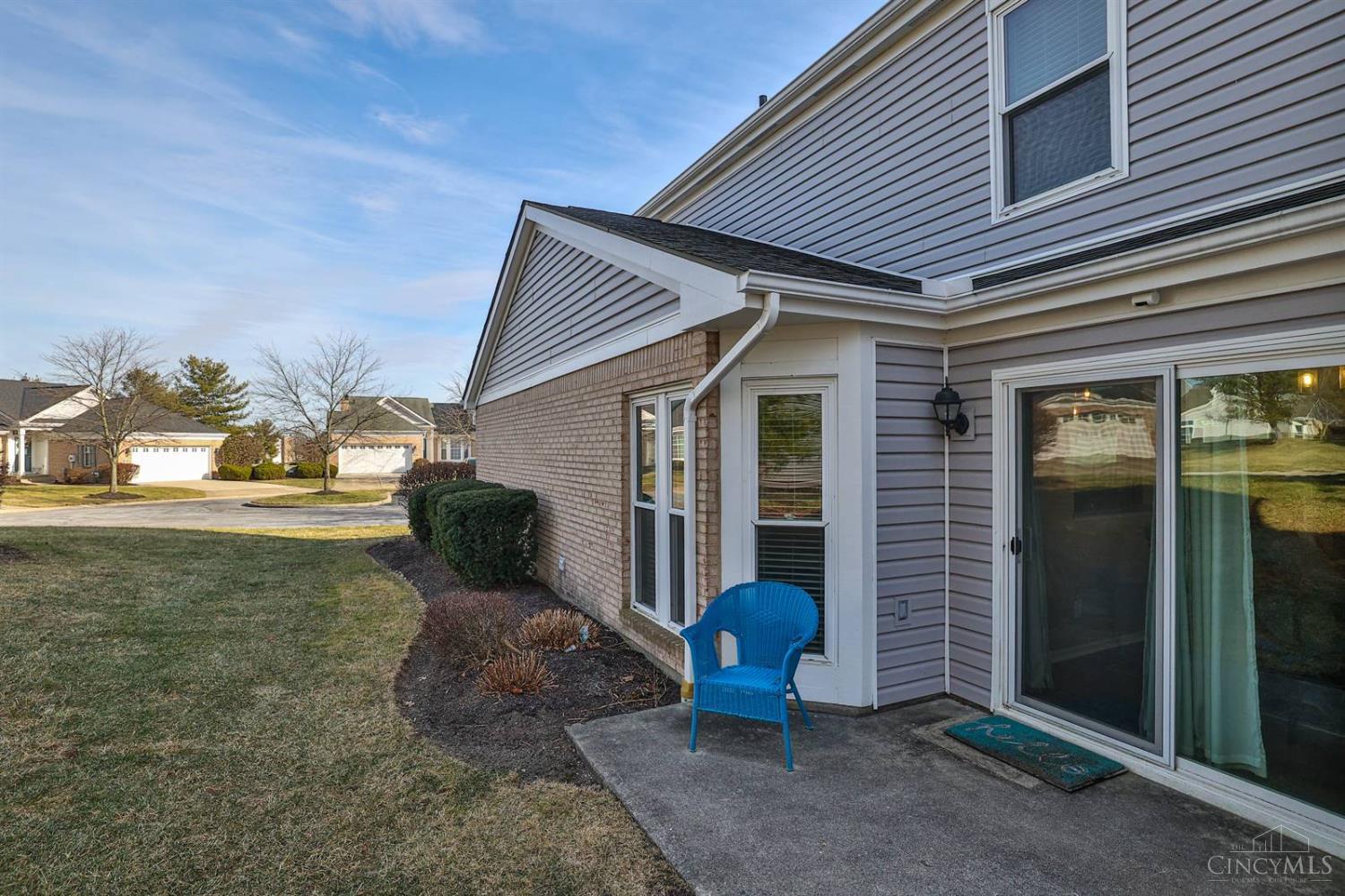 6725 Ridgefield Court