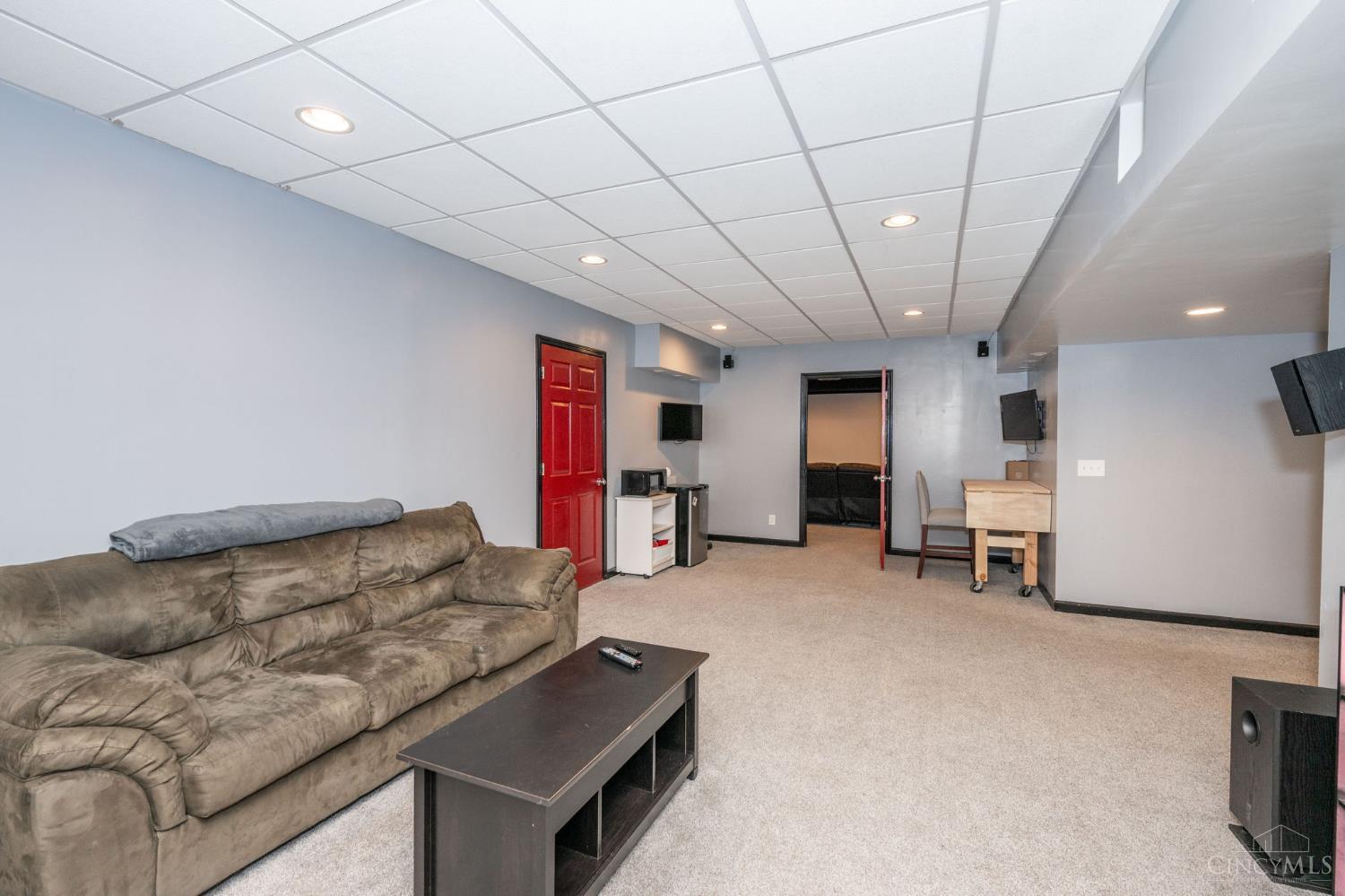 5496 Gwendolyn Ridge