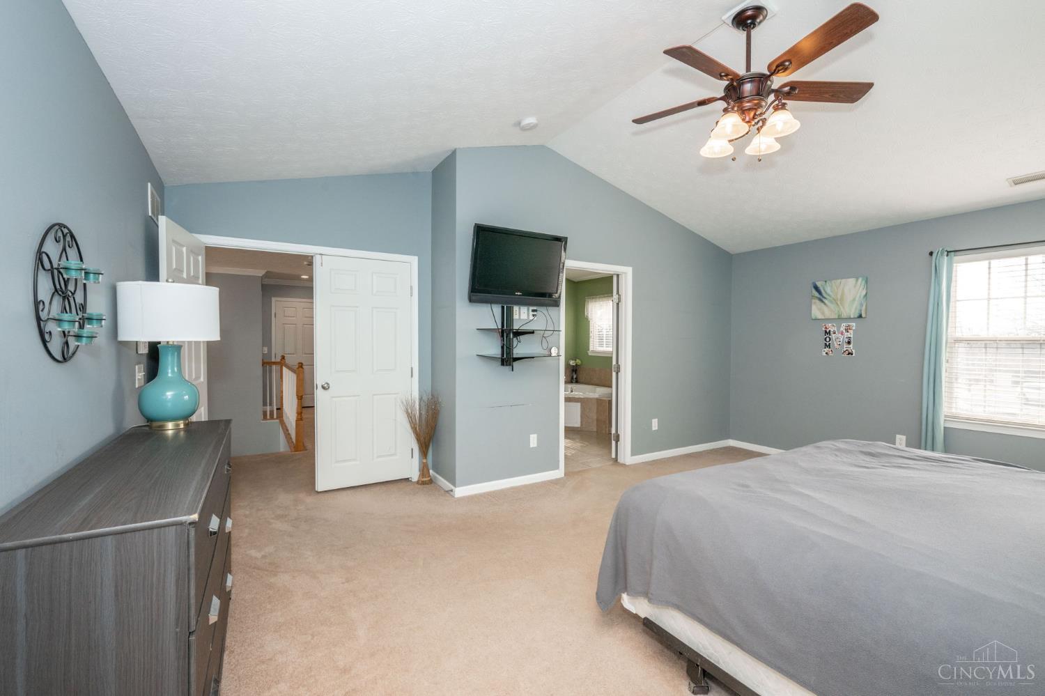 5496 Gwendolyn Ridge