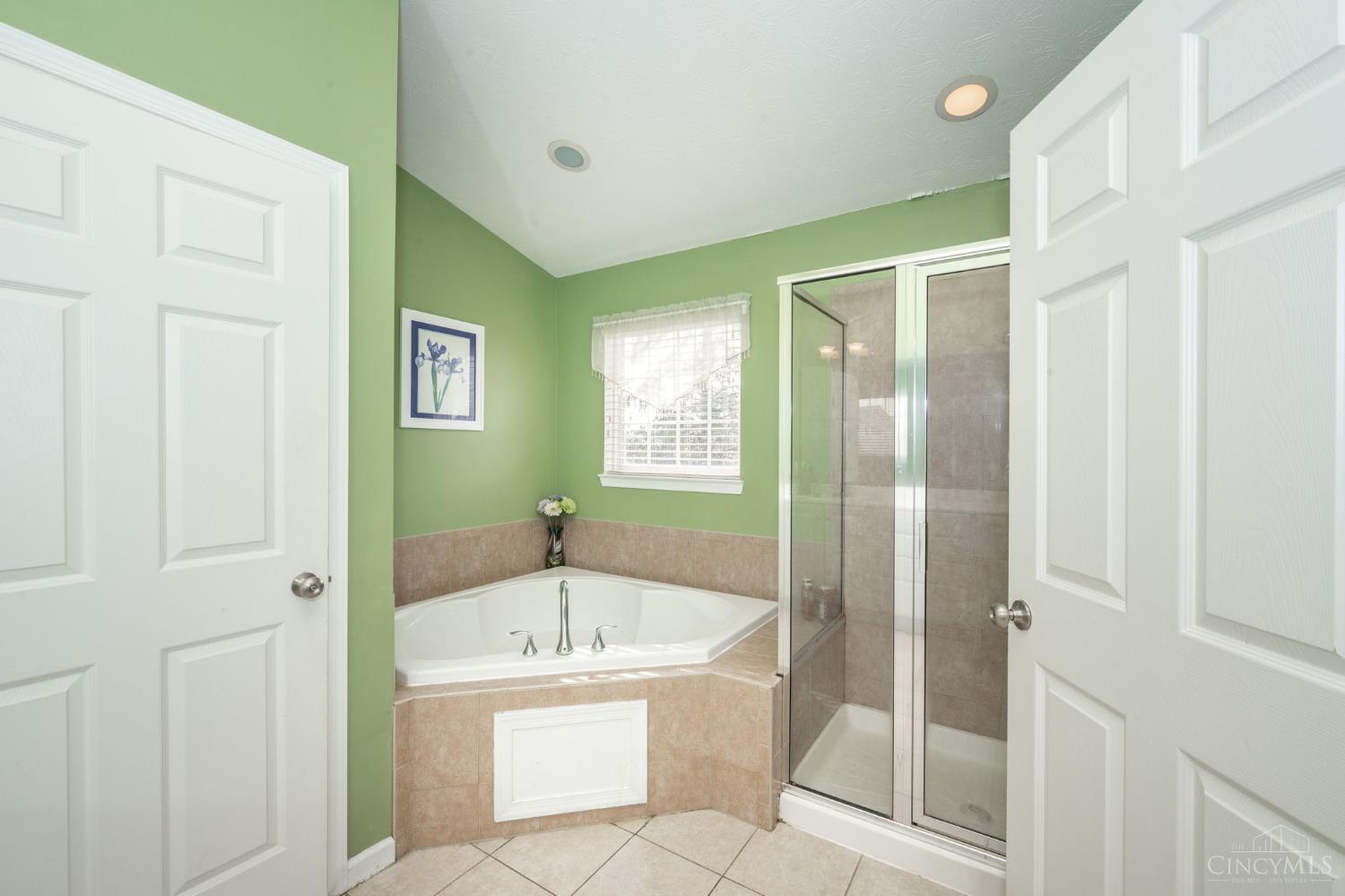 5496 Gwendolyn Ridge