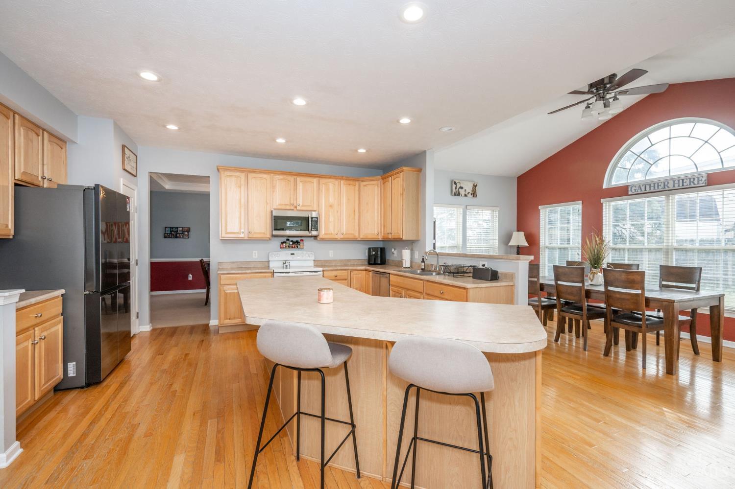 5496 Gwendolyn Ridge