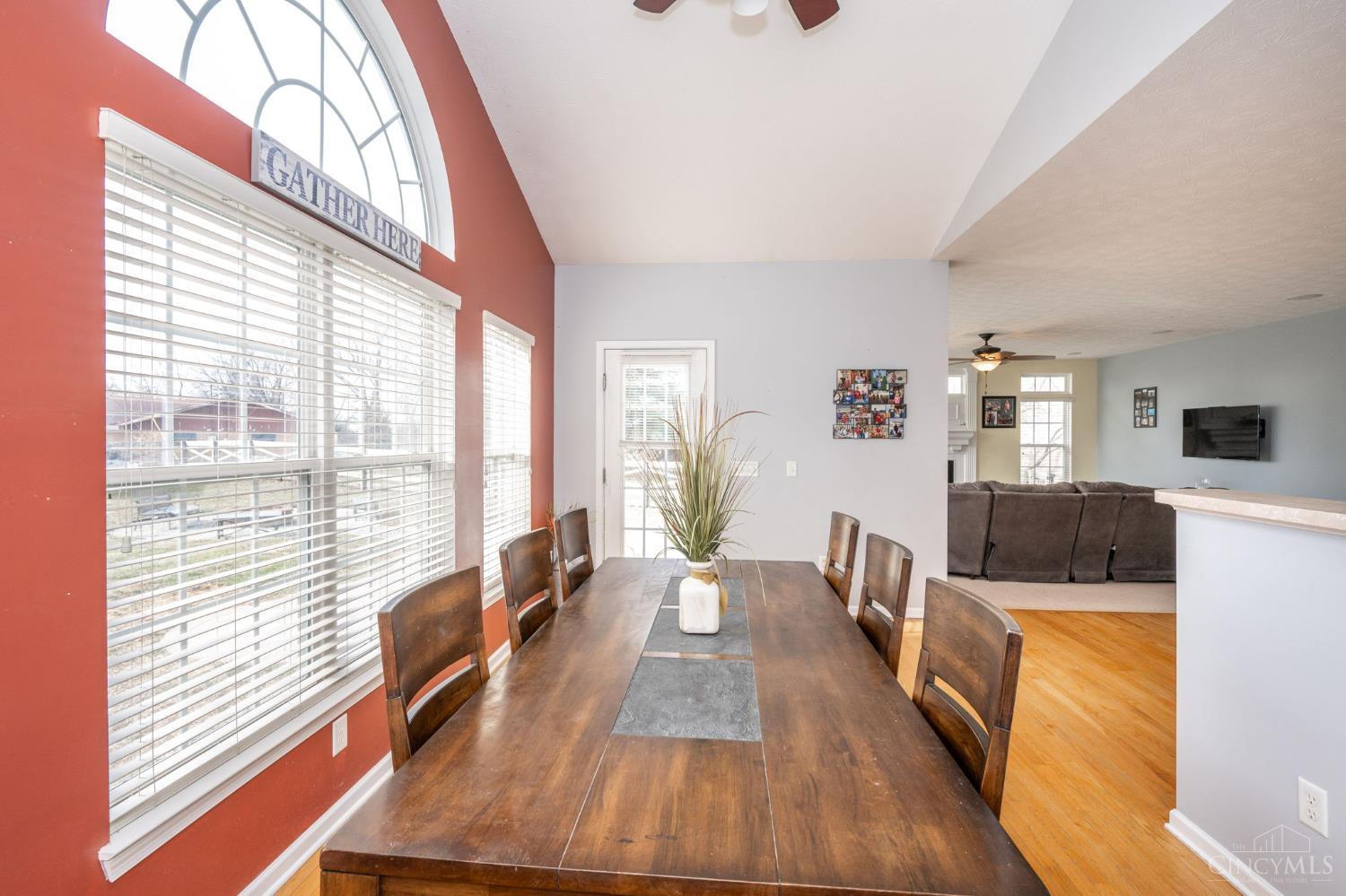 5496 Gwendolyn Ridge