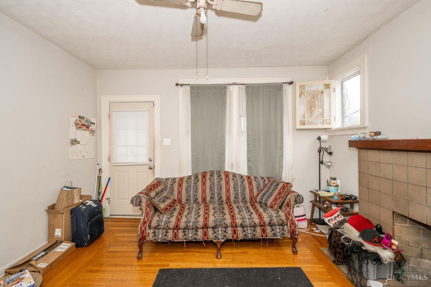 4526 Clearview Avenue