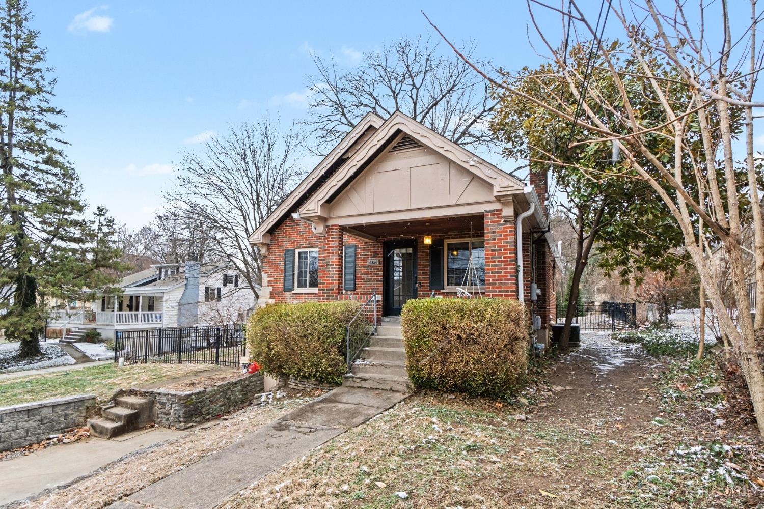 6095 Kenwood Road