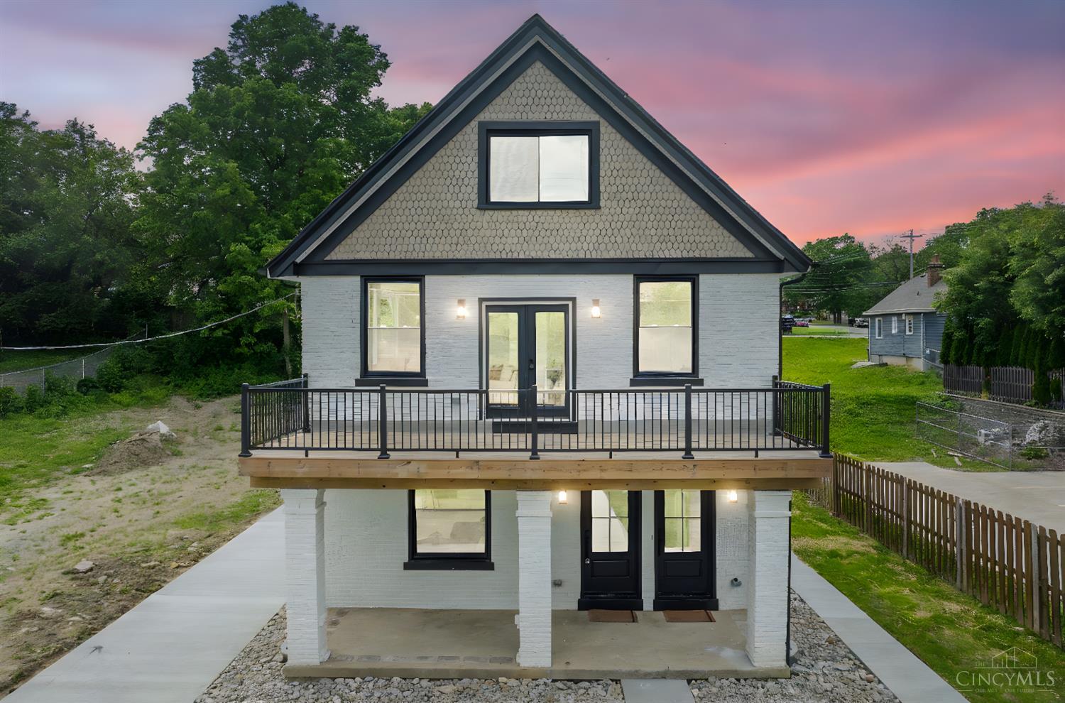 817 Hawthorne Avenue A