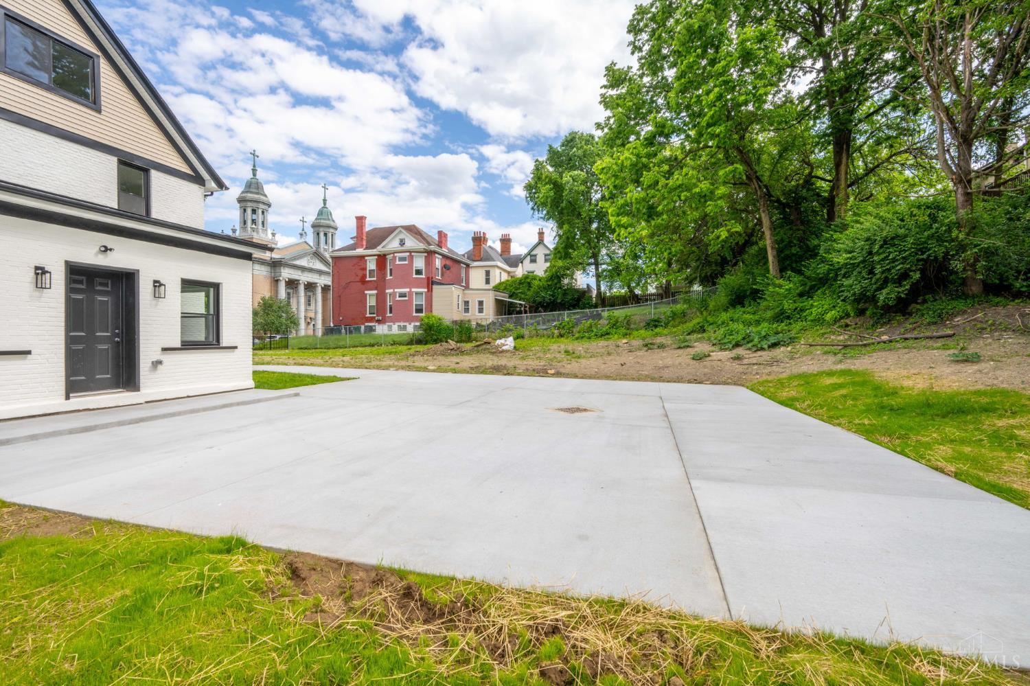 817 Hawthorne Avenue A