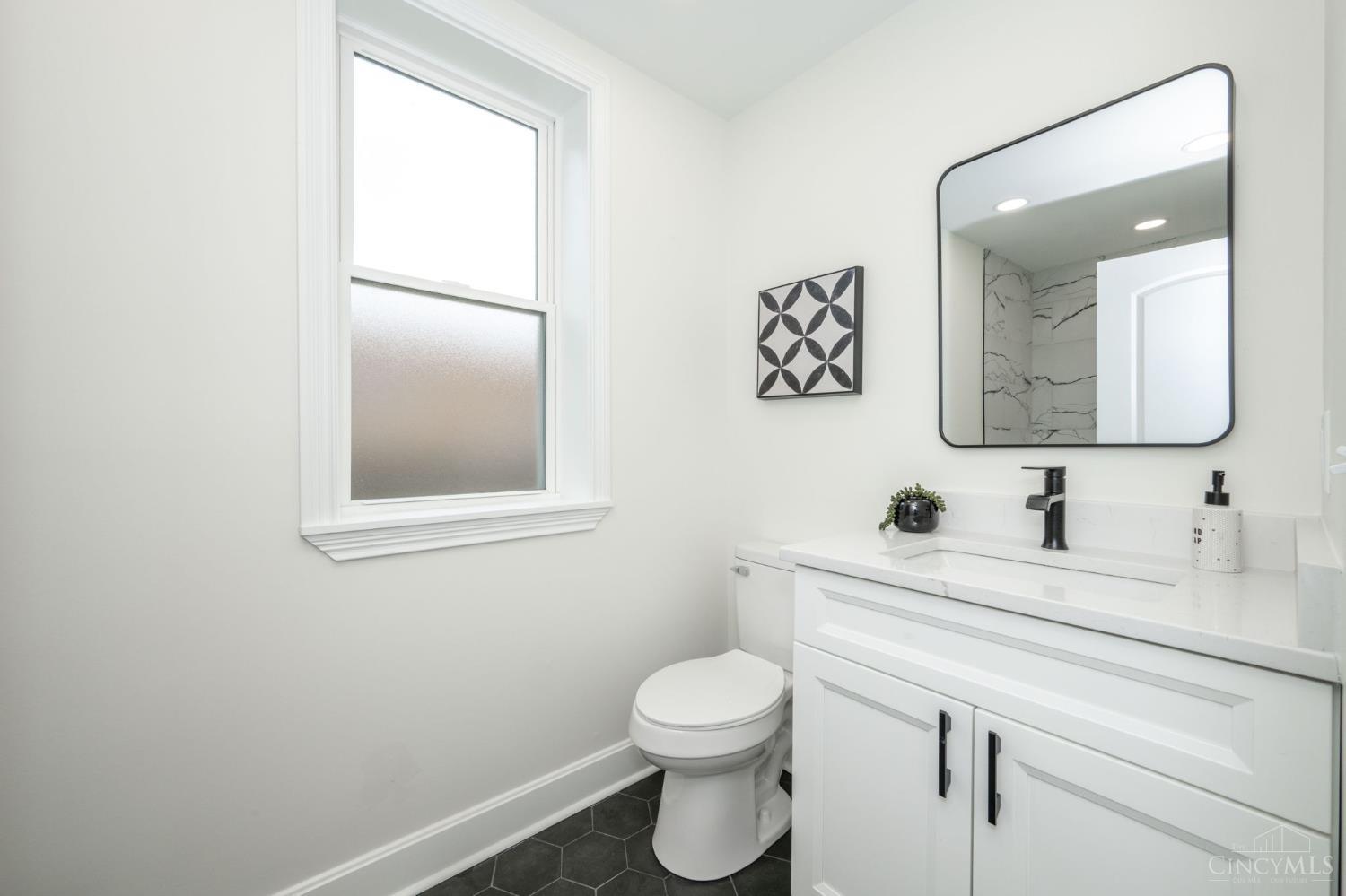 817 Hawthorne Avenue A