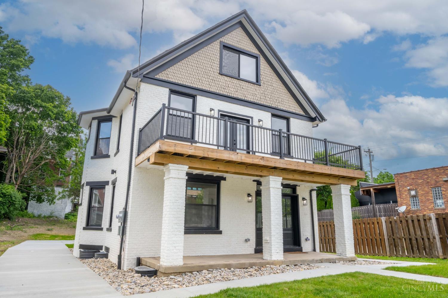 817 Hawthorne Avenue A