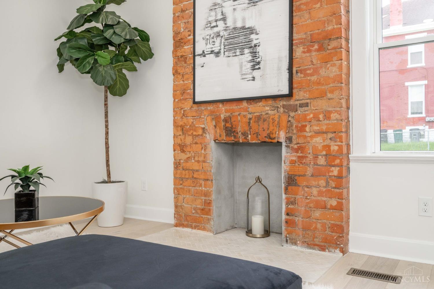 817 Hawthorne Avenue A