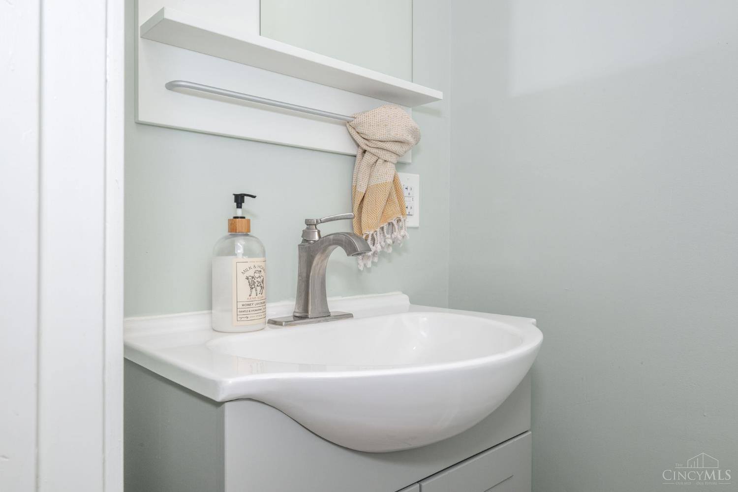 1958 Catalina Avenue