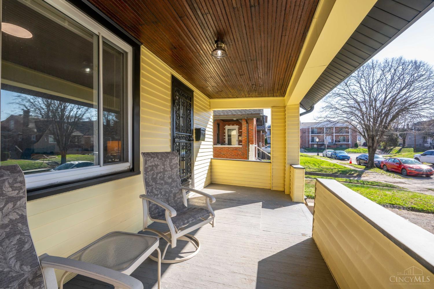 1958 Catalina Avenue