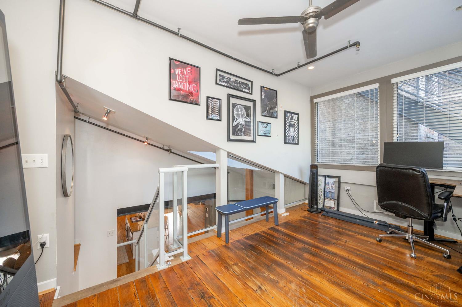 1417 Main Street 5