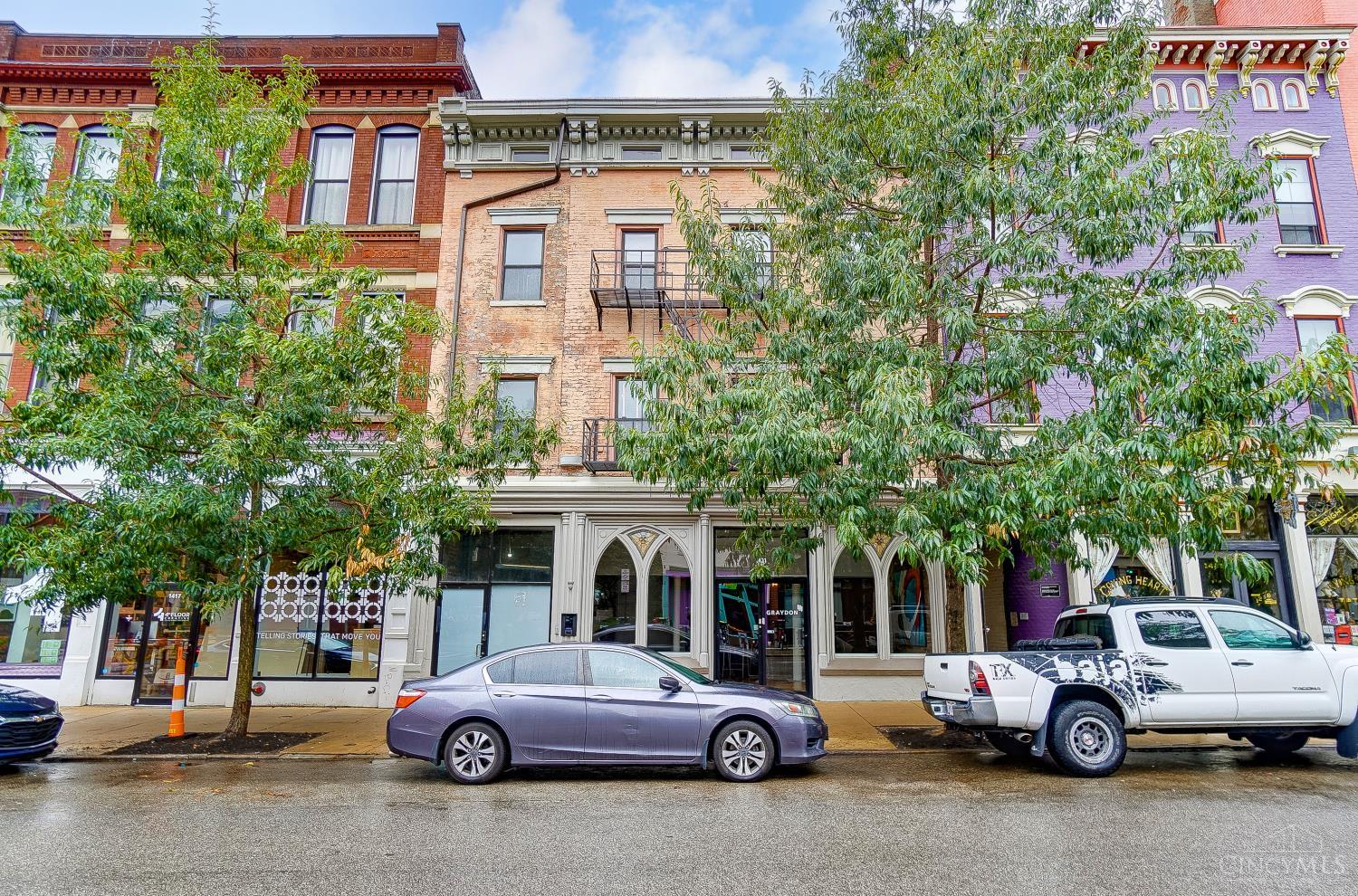 1417 Main Street 5