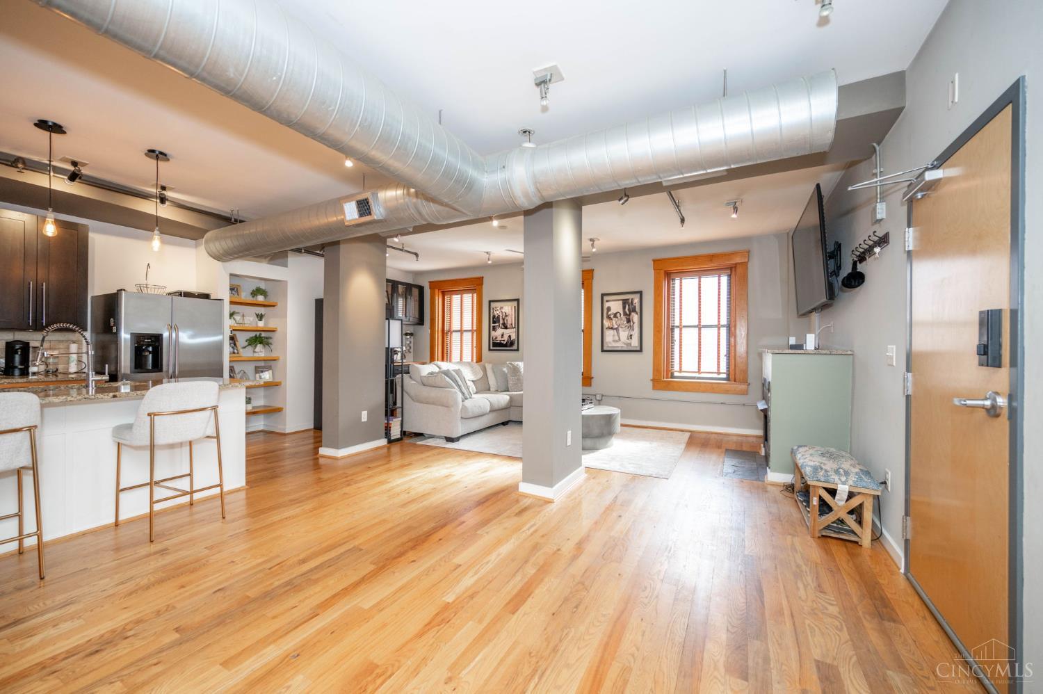 1417 Main Street 5