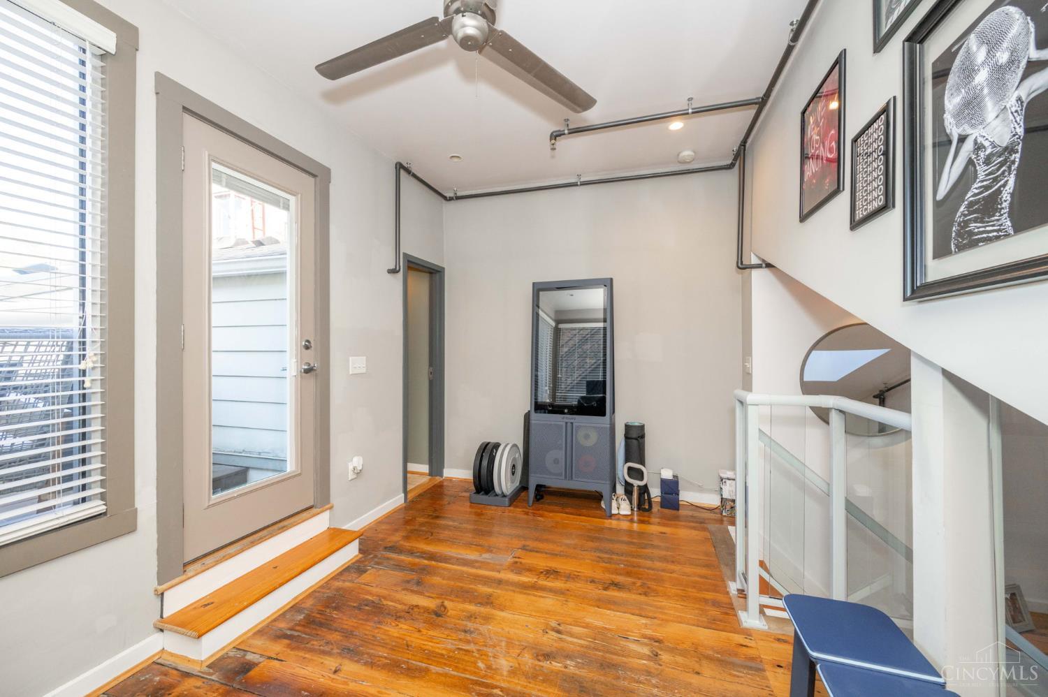 1417 Main Street 5