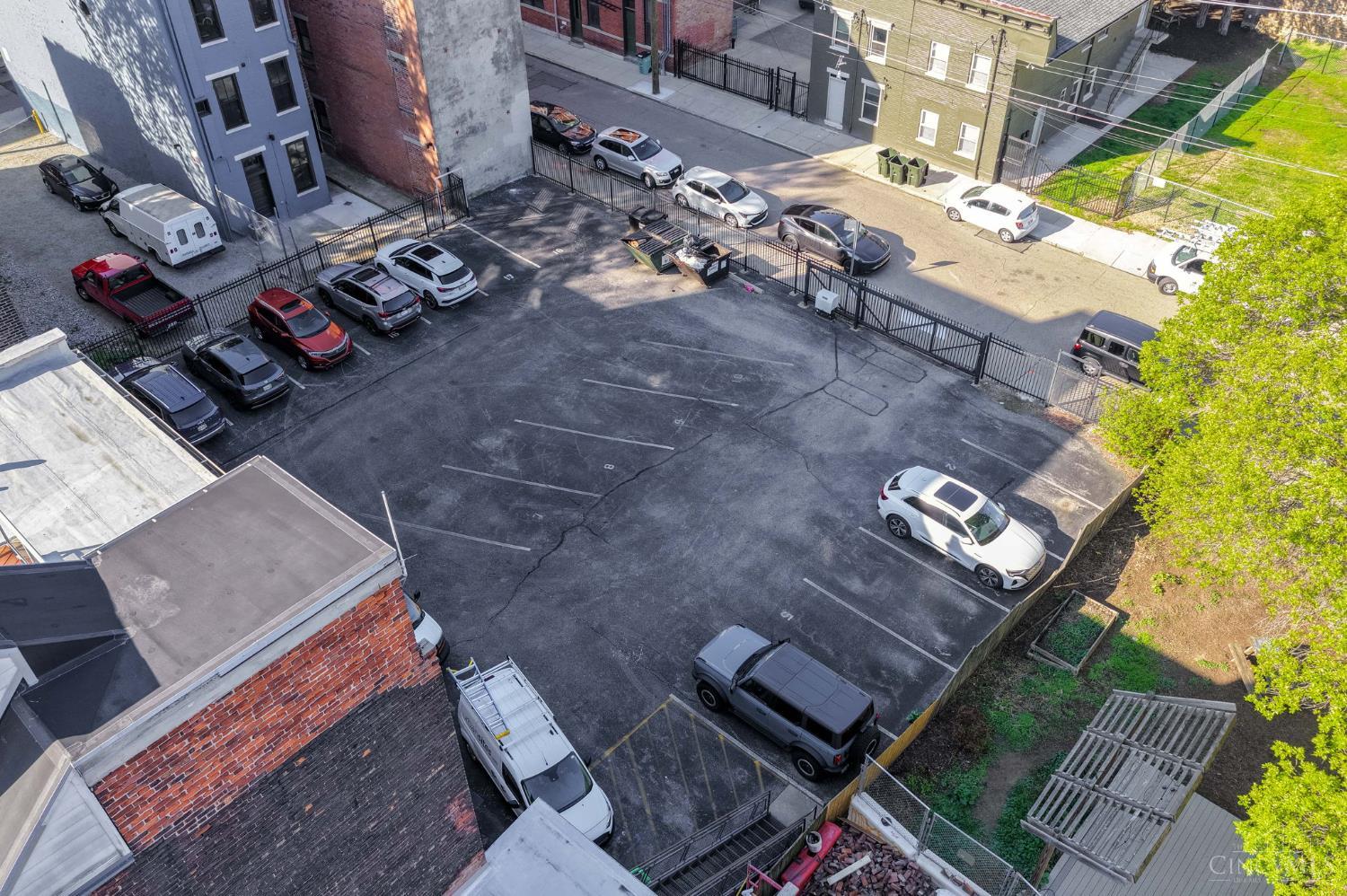 1417 Main Street 5