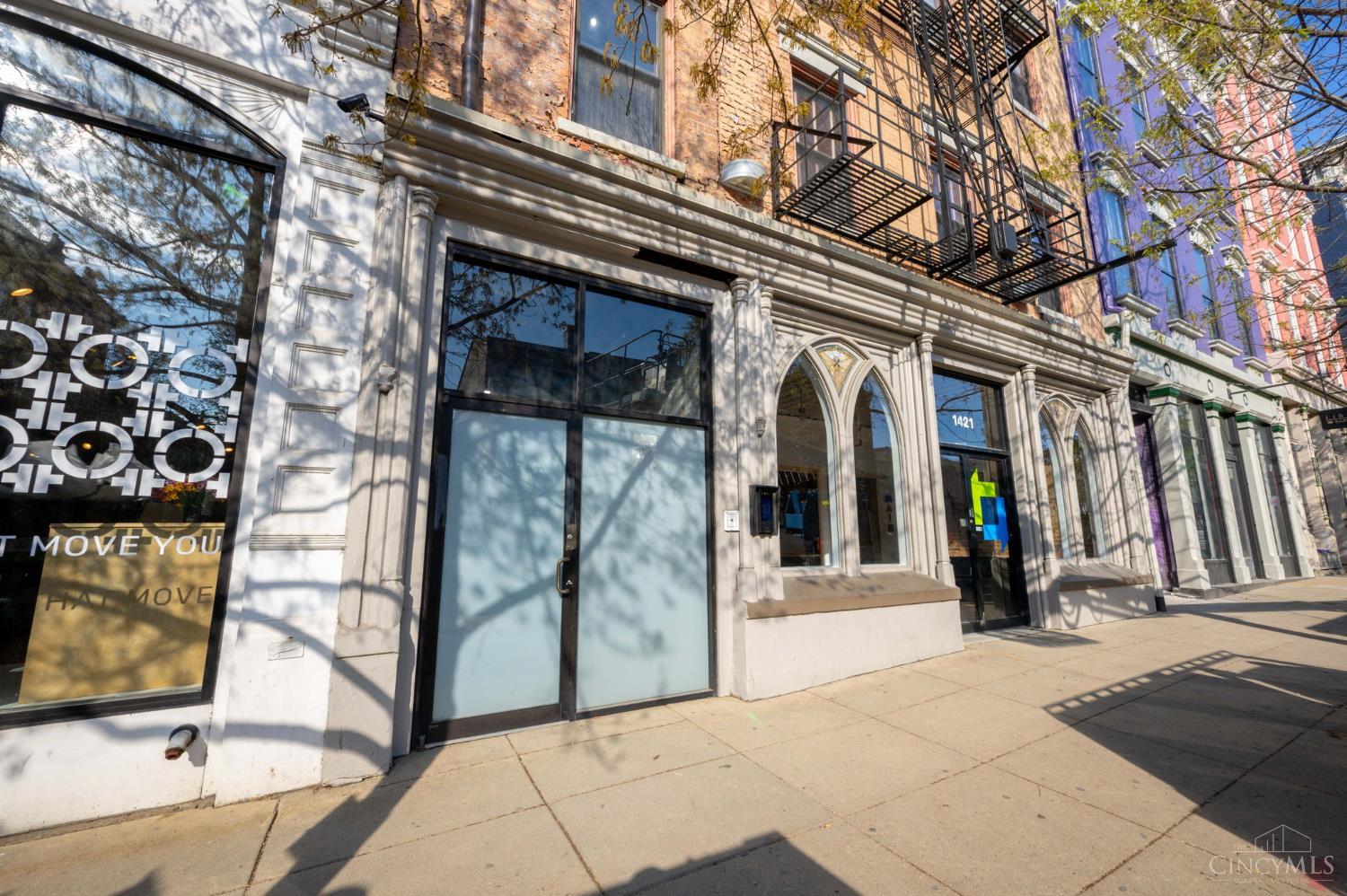 1417 Main Street 5